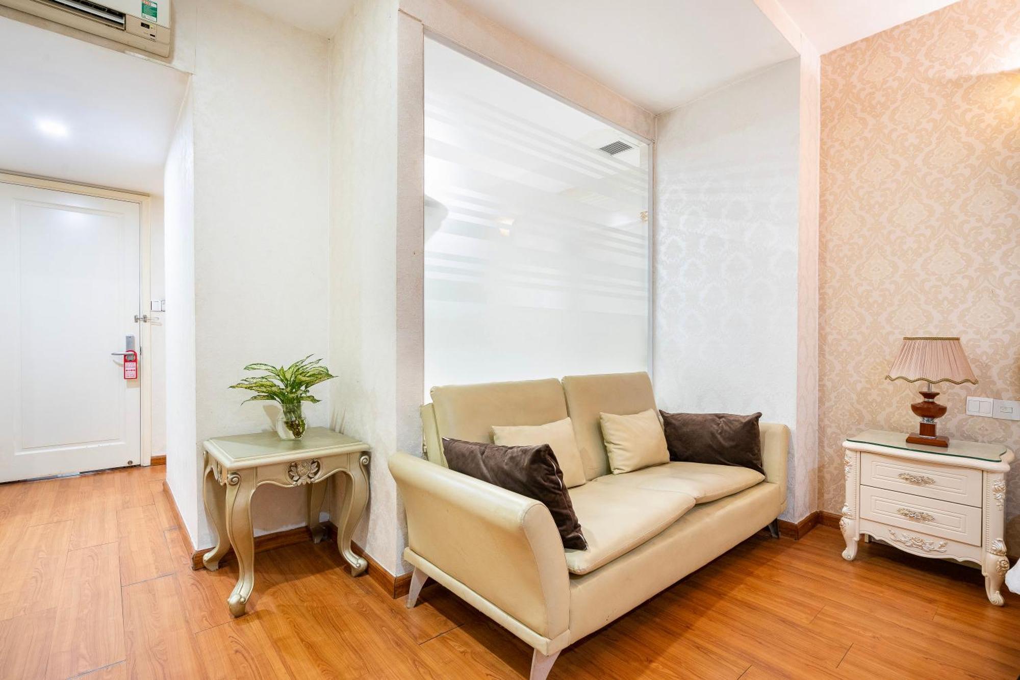 Khách sạn Golden Star 3*